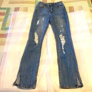 Slim fit denim jeans  for young girls (9-14 years old) fashion and stylish!